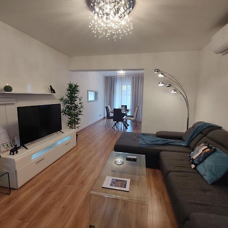 Central Modern Sliema 2 Bedroom Apartment Exteriér fotografie