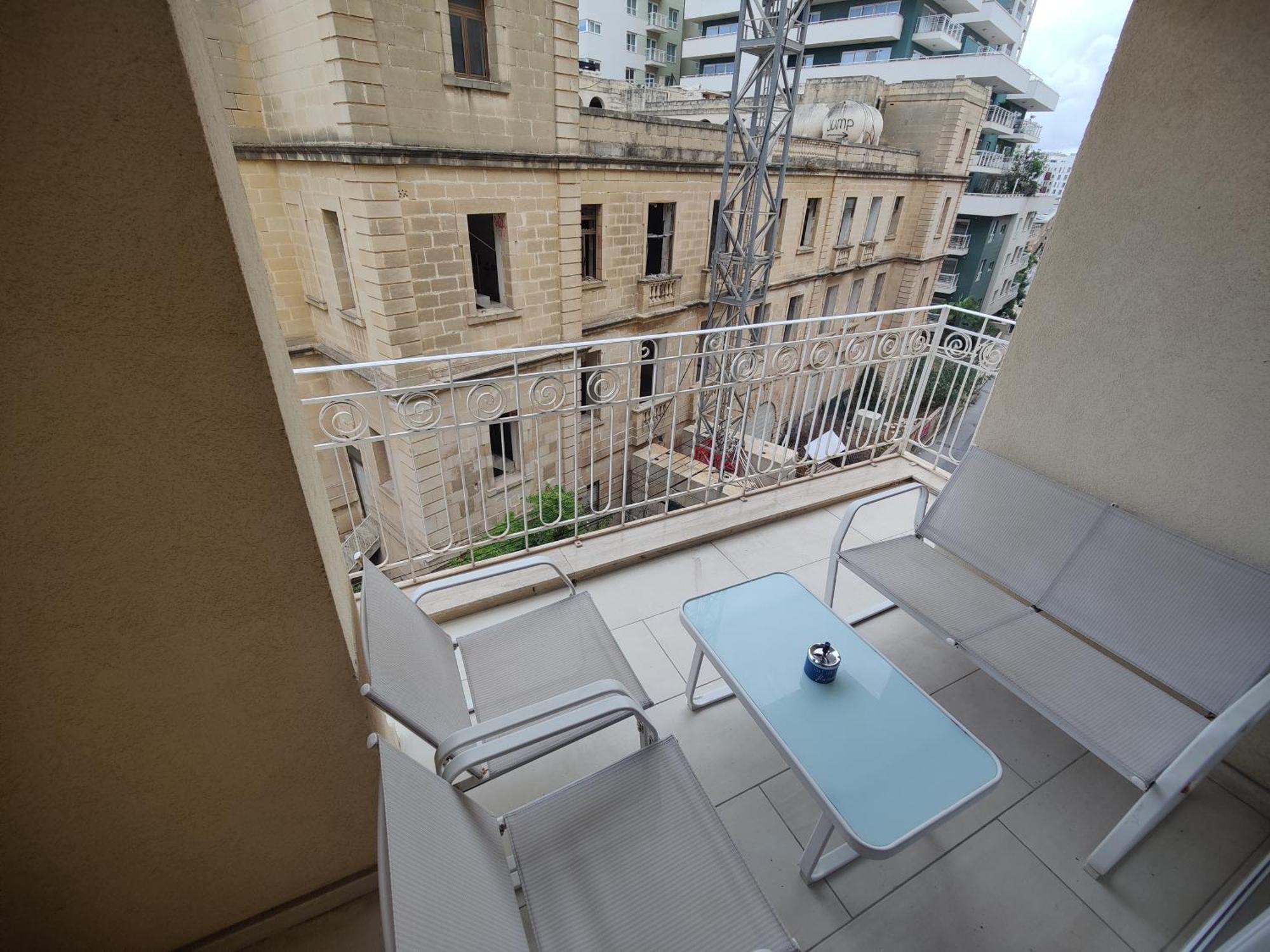 Central Modern Sliema 2 Bedroom Apartment Exteriér fotografie